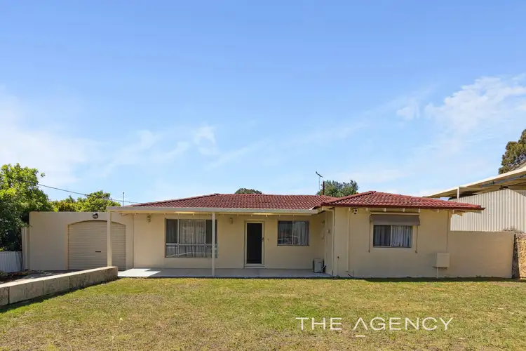 4 Young Place, Padbury WA 6025