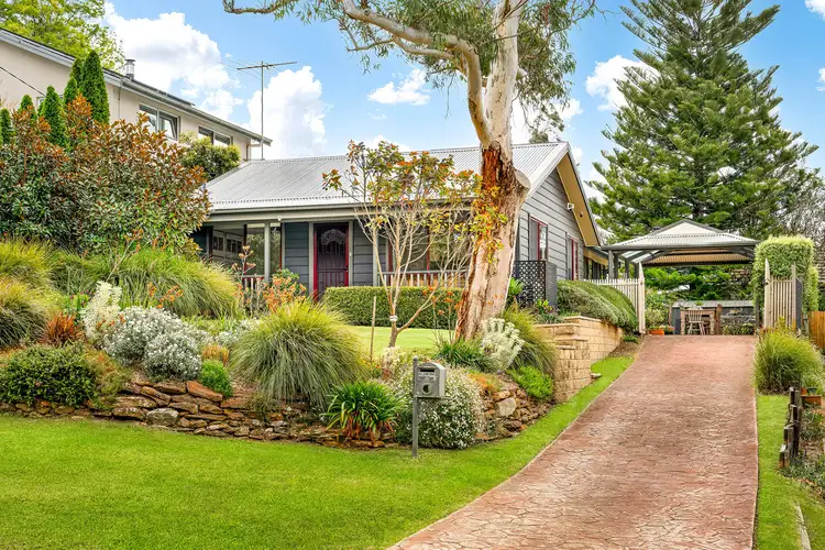 8 Parker Street, Woodford NSW 2778