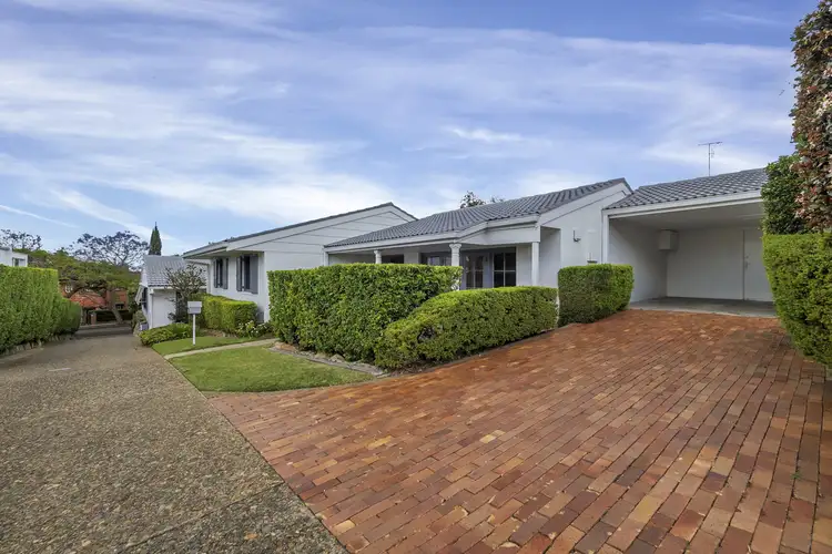 Main view of Homely townhouse listing, 2/15 Killara Avenue, Hamilton QLD 4007