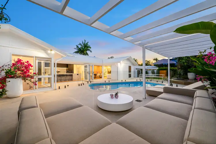 2 The Avenue, Nerang QLD 4211