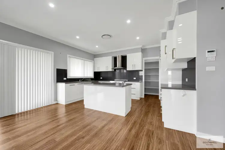 Fifth view of Homely house listing, 13 Horseshoe Place, Tamworth NSW 2340