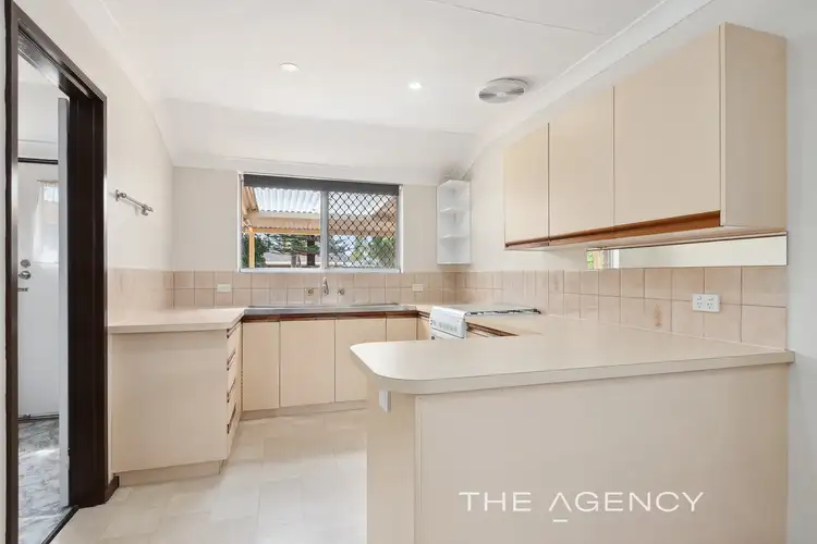 Sixth view of Homely house listing, 9 Beechcroft Place, Camillo WA 6111