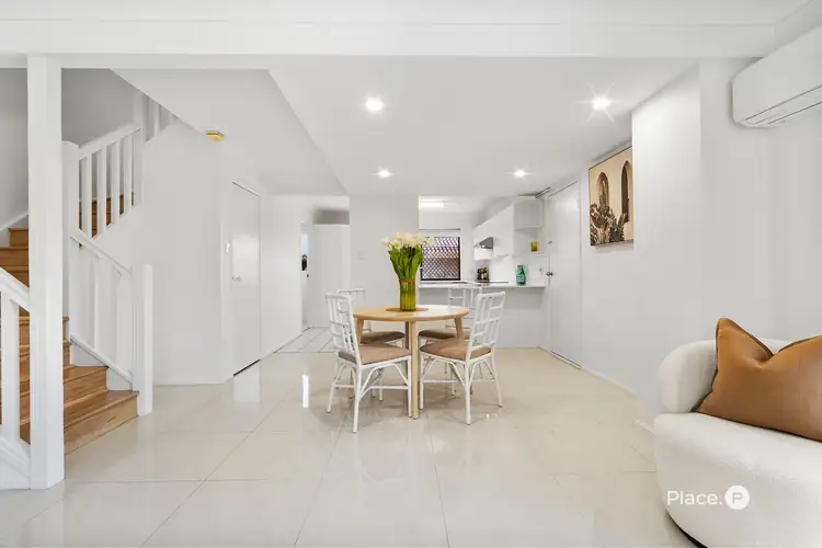 Fifth view of Homely townhouse listing, 18/10 Lawrence Close, Robertson QLD 4109