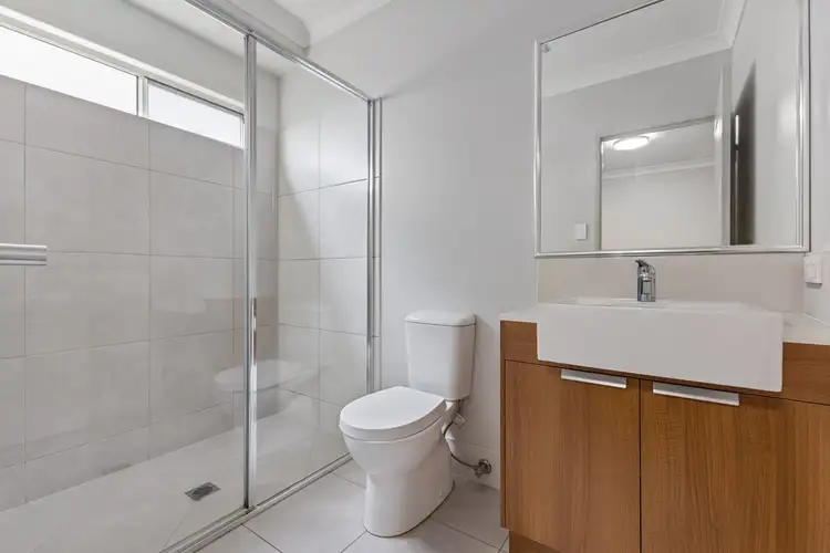 Sixth view of Homely apartment listing, 1/436 Hume Street, Middle Ridge QLD 4350