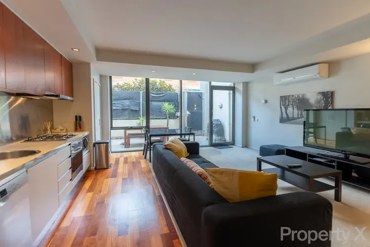 11 Little Cobden Street