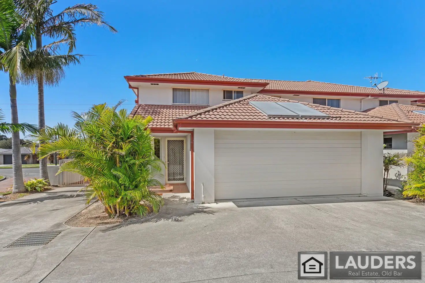 Main view of Homely townhouse listing, 1/2 Mistral Place, Old Bar NSW 2430