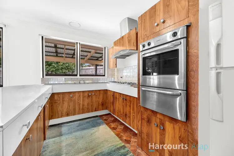 Fifth view of Homely house listing, 15 Gumbuya Close, Eumemmerring VIC 3177