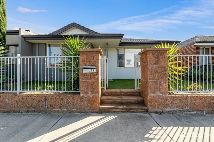 16 Cuddlepie Turn, Banksia Grove WA 6031
