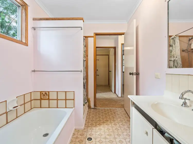 Fifth view of Homely house listing, 4 Bluff Crt, Beenleigh QLD 4207