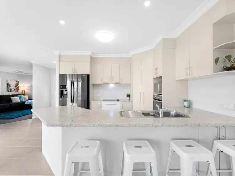 Fifth view of Homely house listing, 40 Picadilly Circuit, Urraween QLD 4655