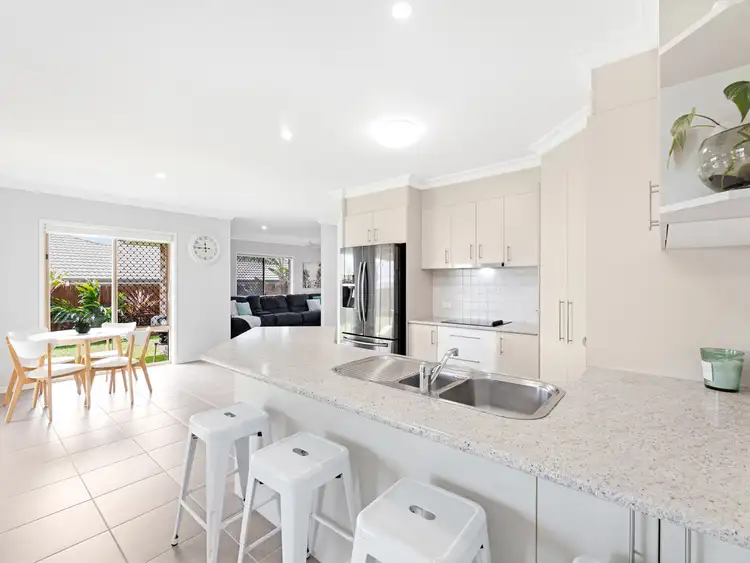 Sixth view of Homely house listing, 40 Picadilly Circuit, Urraween QLD 4655