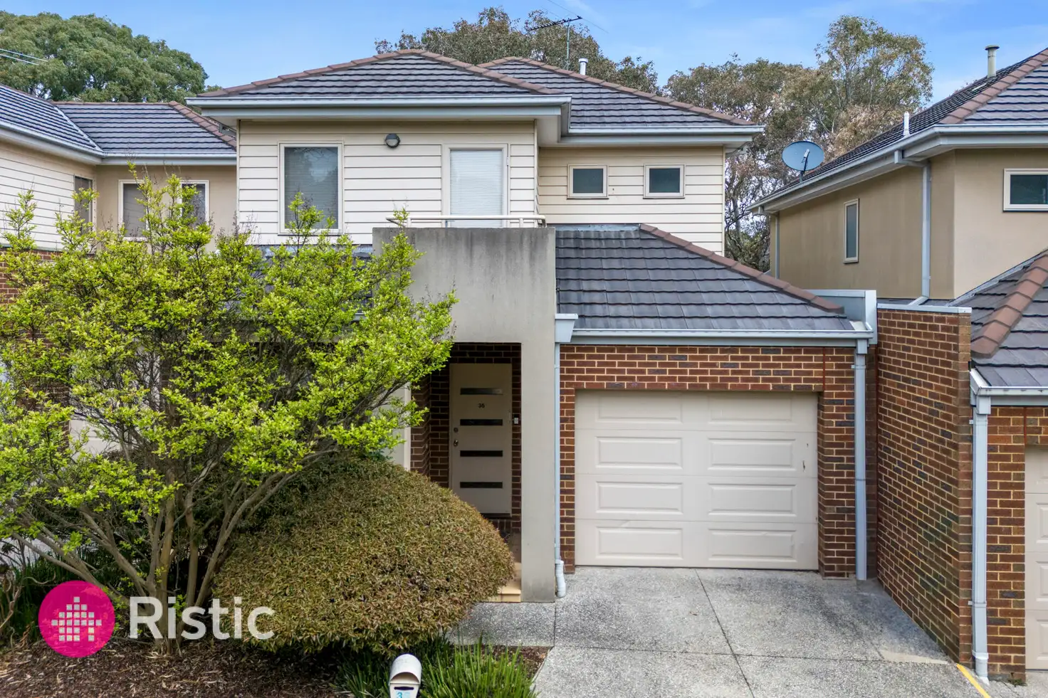 Main view of Homely townhouse listing, 35/5 Delacombe Drive, Mill Park VIC 3082