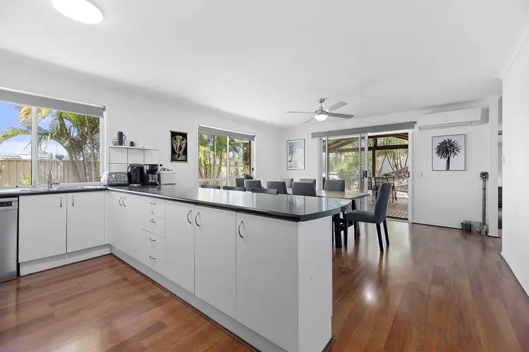 4 Western Way, Oxenford QLD 4210