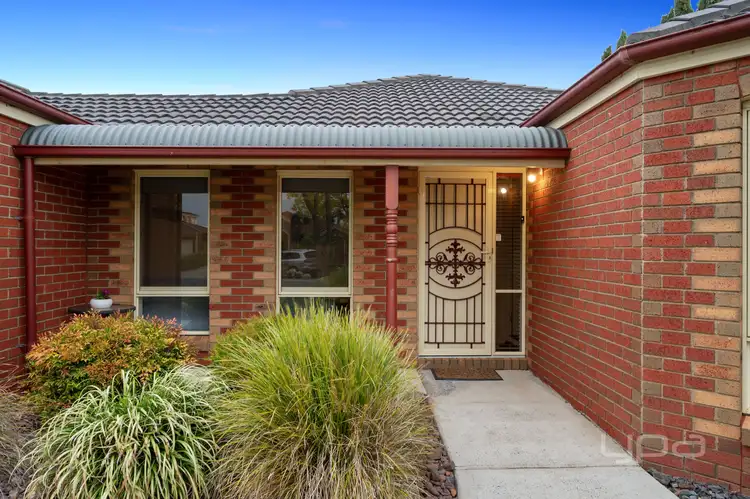 Fourth view of Homely house listing, 10 Prahn Court, Brookfield VIC 3338