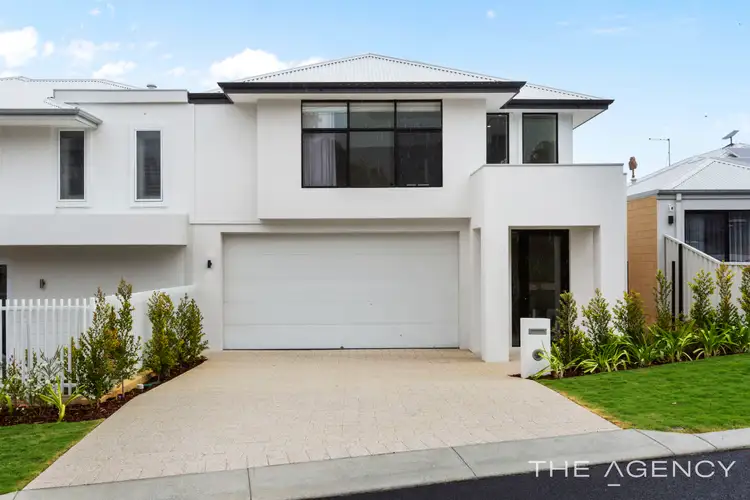27 Hicks Way, Hillarys WA 6025