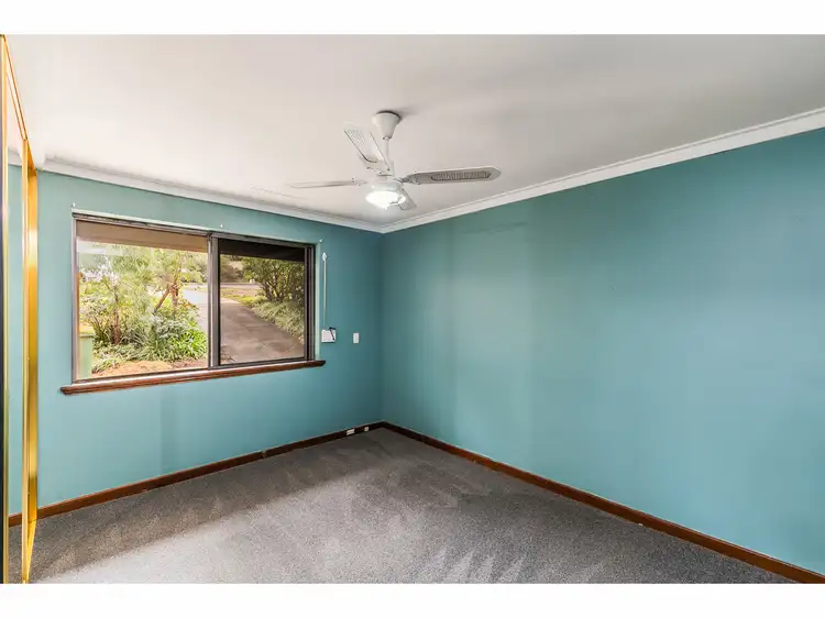 Seventh view of Homely house listing, 10 Dowling Place, Orelia WA 6167