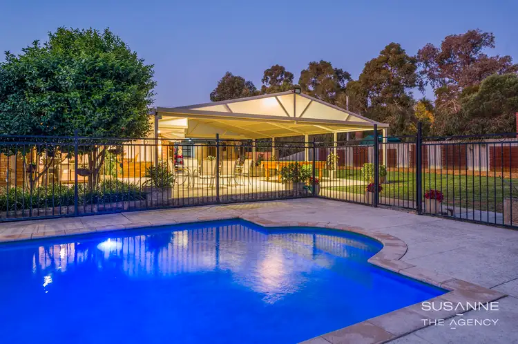 31 Cagney Way, Lesmurdie WA 6076