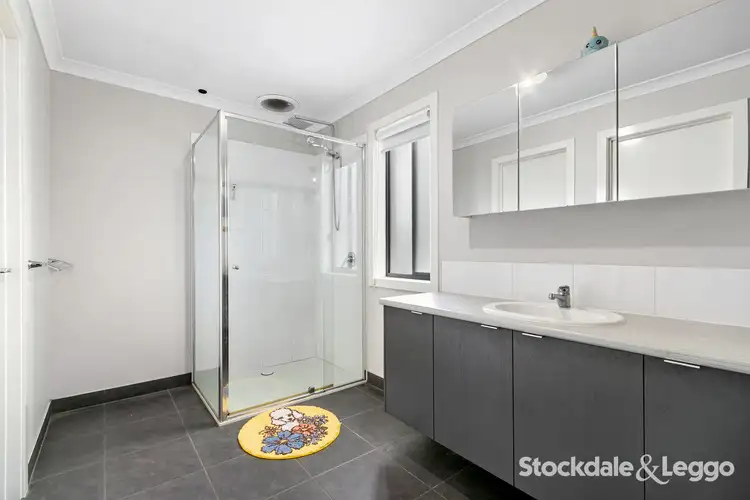 Fifth view of Homely house listing, 2 Scarborough Crescent, Morwell VIC 3840