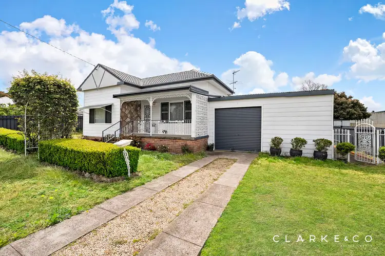 13 Maitland Street, Abermain NSW 2326