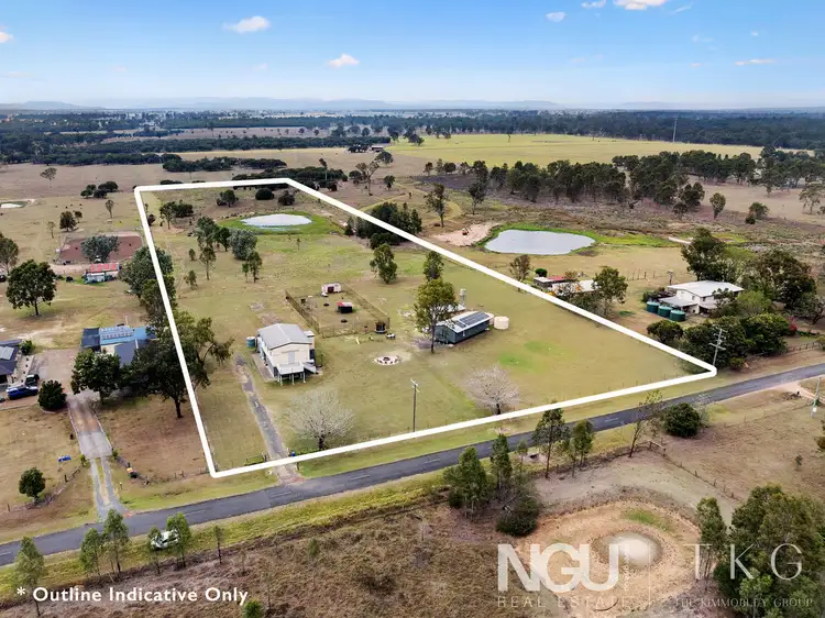 16 Topaz Crescent, Lockyer Waters QLD 4311