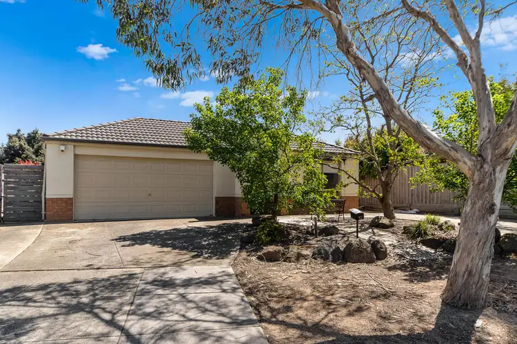 10 McDonald Street, Skye VIC 3977