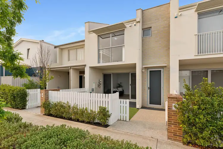 18 Azurite Way, Treeby WA 6164