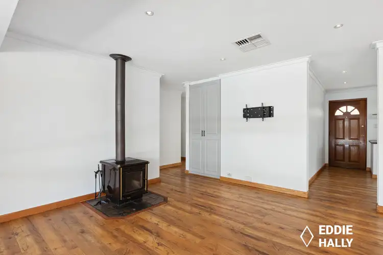 Seventh view of Homely house listing, 5 Swan Court, Yangebup WA 6164