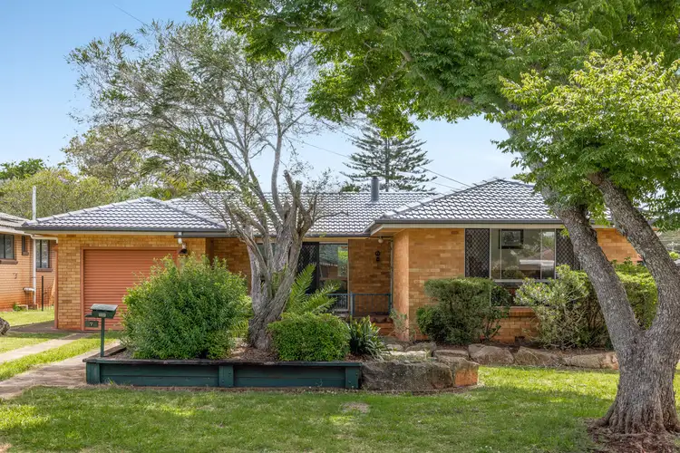 7 Cloake Street, Rockville QLD 4350
