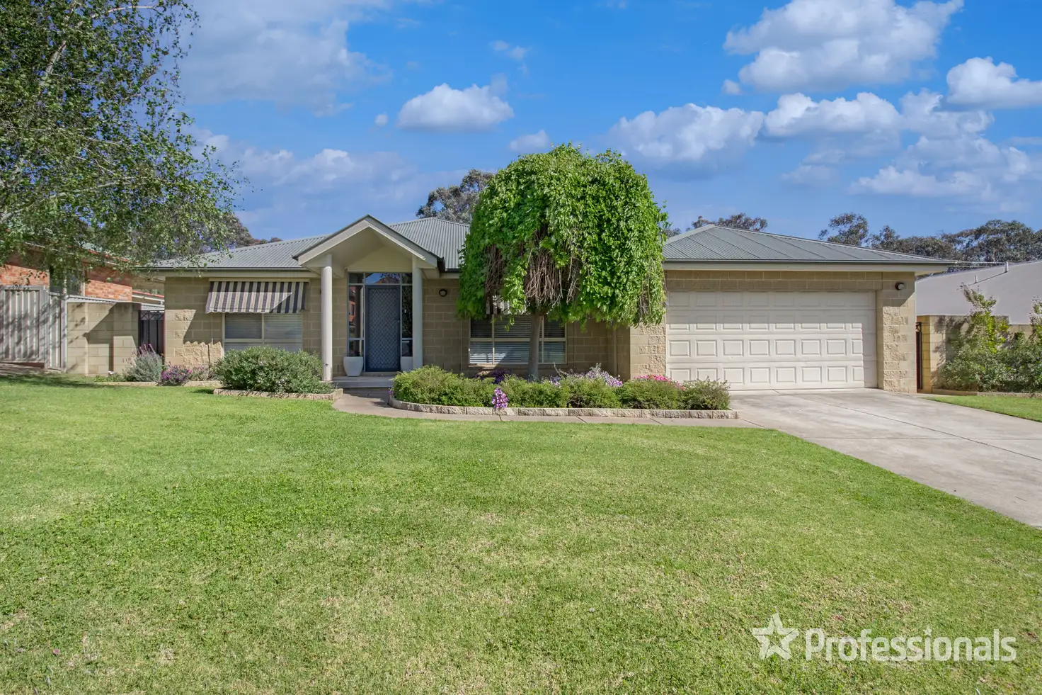 Main view of Homely house listing, 108 Kaloona Drive, Bourkelands NSW 2650