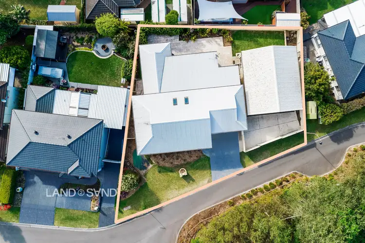 41 Lord Howe Avenue