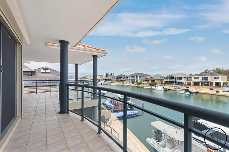 4 Solstraale Place, Halls Head WA 6210