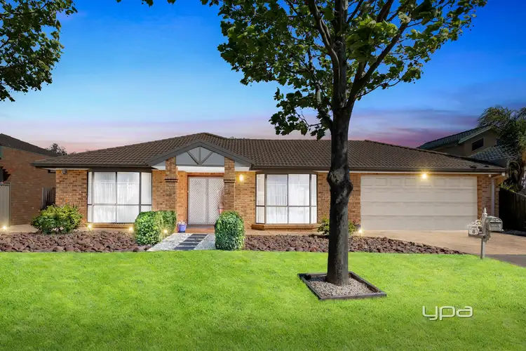 6 Jenny Court, Hillside VIC 3037
