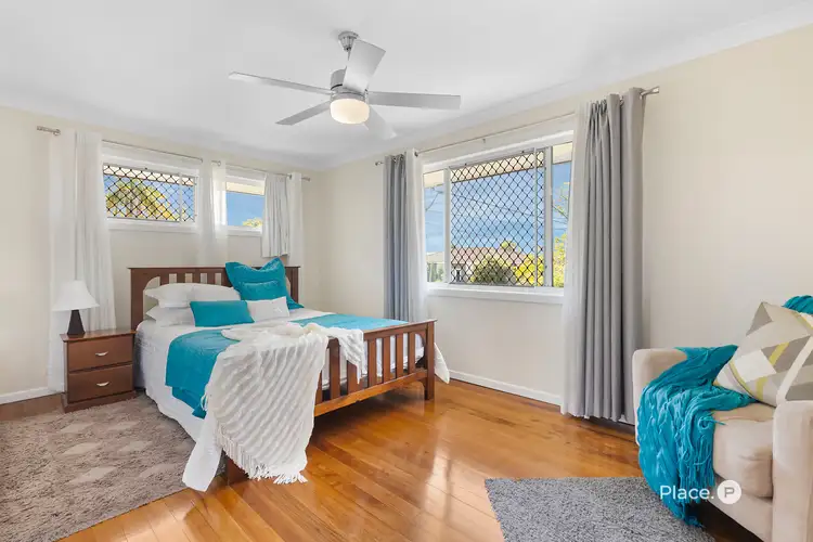Fourth view of Homely house listing, 18 Cresthaven Drive, Mansfield QLD 4122