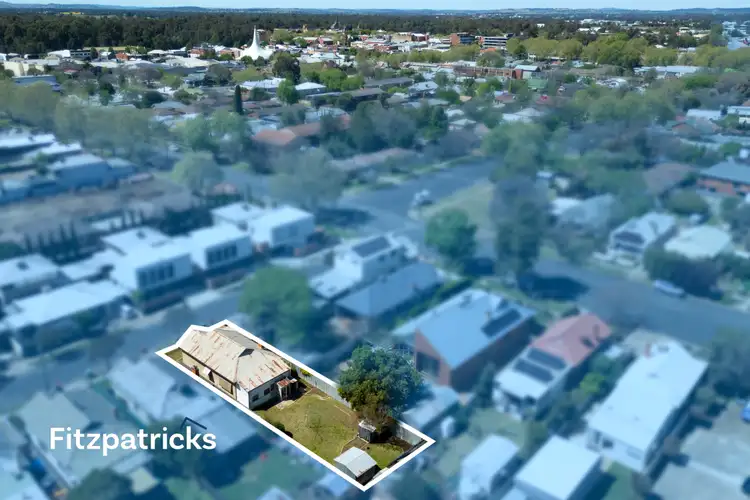 Second view of Homely house listing, 2 Broad Street, Wagga Wagga NSW 2650