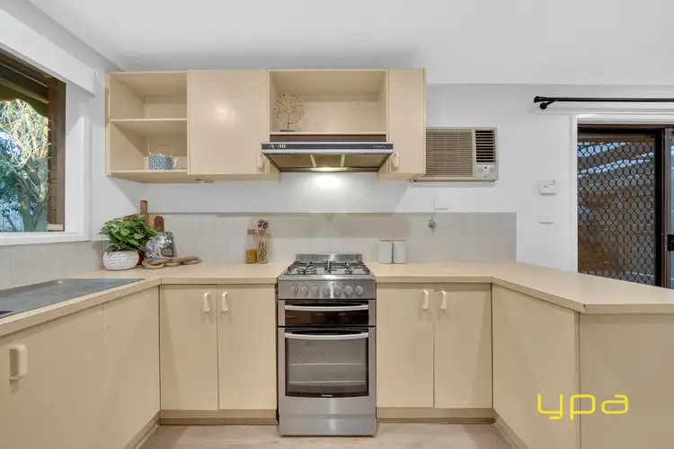 Fourth view of Homely house listing, 7 Brentwood Drive,, Cranbourne North VIC 3977