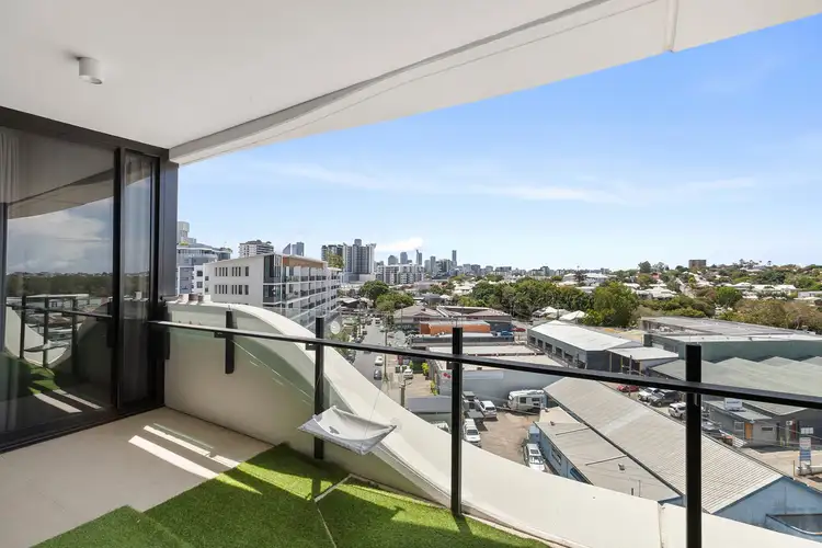 606/17 Deshon Street, Woolloongabba QLD 4102