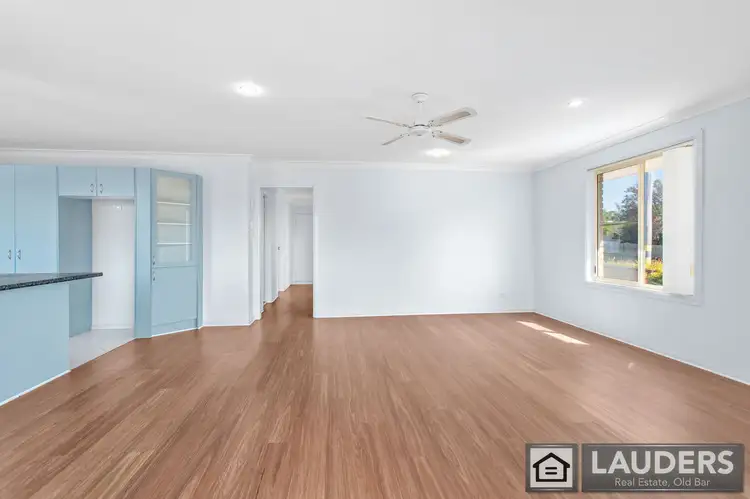 Sixth view of Homely villa listing, 1/72 Old Bar Road, Old Bar NSW 2430