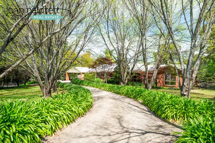 54 Isaacs Avenue
