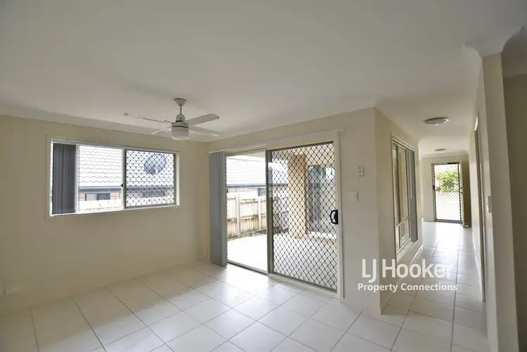Fifth view of Homely semi-detached listing, 1/11 Braxlaw Crescent, Dakabin QLD 4503