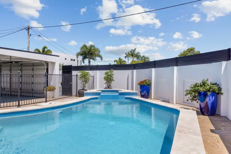 Sixth view of Homely house listing, 11 Cresta Court, Broadbeach Waters QLD 4218