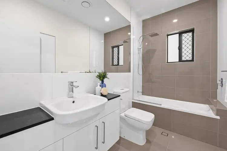 Sixth view of Homely unit listing, 16/74 Gosford Street, Mount Gravatt QLD 4122