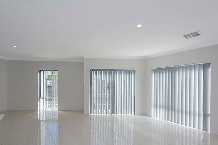 Fifth view of Homely house listing, 1/16 Pearson Drive, Success WA 6164