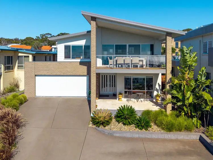 25 Dolphin Cove Drive