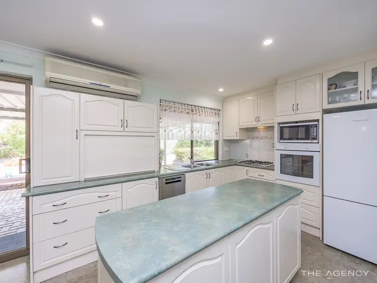 Seventh view of Homely house listing, 2 Idyll Court, Heathridge WA 6027