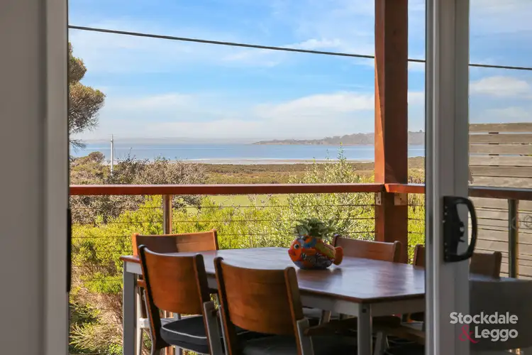 1/1A Stradbroke Crescent, Surf Beach VIC 3922