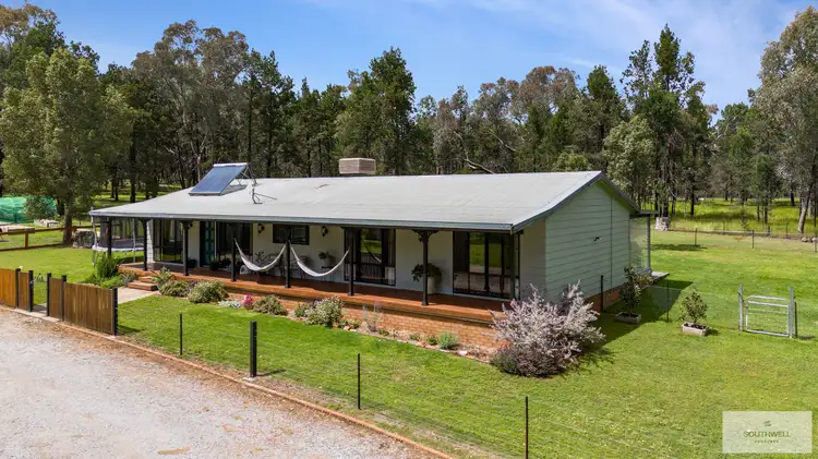 14 Cypress Pine Lane, Tamworth NSW 2340