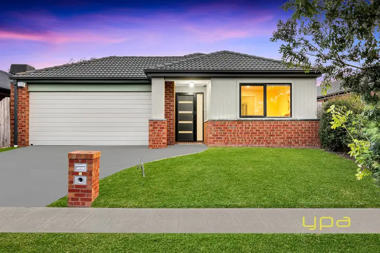 Main view of Homely house listing, 11 Rankin Close, Lynbrook VIC 3975