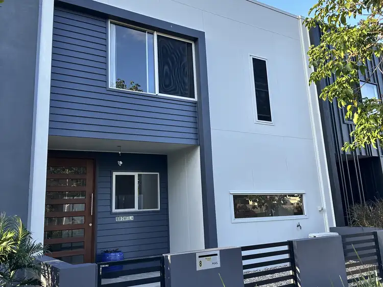 8 Rowe Lane, Maroochydore QLD 4558