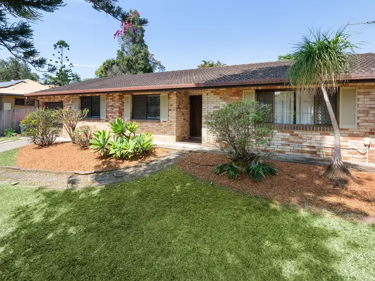 25 Boblynne Street, Chapel Hill QLD 4069