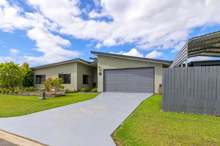 33 Creekside Esplanade, Cooloola Cove QLD 4580